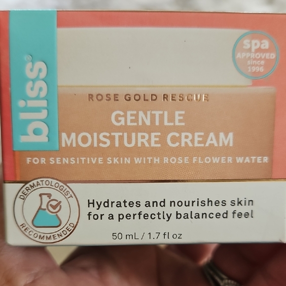 BLISS Rose Gold Rescue Gentle Moisture Cream - Sensitive Skin - Rose Water - New - Picture 1 of 7